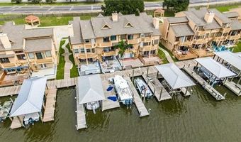 24 LAKE BREEZE Dr 24, New Orleans, LA 70129