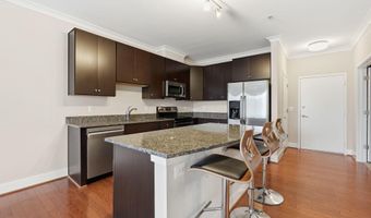 815 N PATRICK St 406, Alexandria, VA 22314