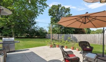 165 Garden City Dr, Cranston, RI 02920