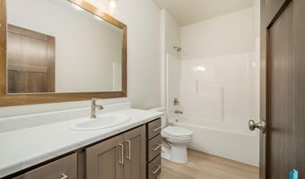 2409 E Tinley St, Brandon, SD 57005