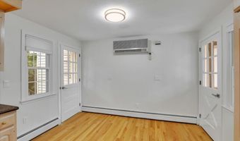 77 Hemlock Rdg, Berlin, CT 06037