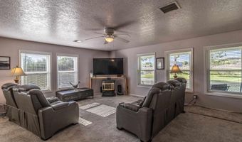 6663 Us 64, Bloomfield, NM 87413