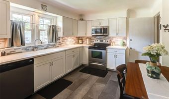 3448 Meridocia St, Alton, IL 62002