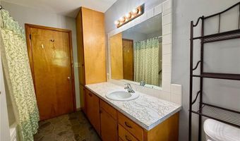 1811 Timber Ln NE, Alexandria, MN 56308