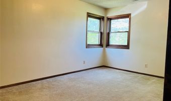 2121 Greene St, Adel, IA 50003