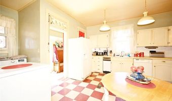 308 R St, Atchison, KS 66002