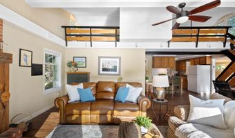 35 Greenwood Rd, Amherst, NH 03031