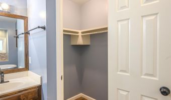 8 Oak Meadow Cv, Batesville, AR 72501