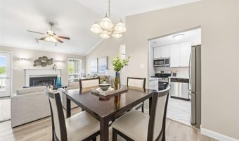 1445 Whispering Creek Dr J, Ballwin, MO 63021