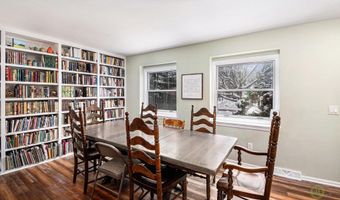 446 Adaway Ave SE, Ada, MI 49301