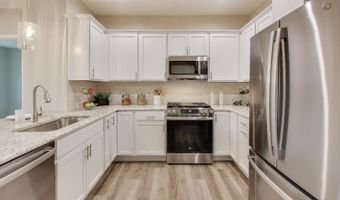 387 Masters Dr, Addison, IL 60101