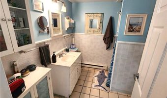 10 Avenue D, Narragansett, RI 02882