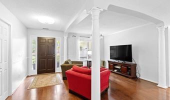 60 Thomas Sumter St, Beaufort, SC 29907