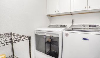 17993 Mondamon Rd, Apple Valley, CA 92307