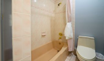 87 Pleasant Dr, Bethany, CT 06524