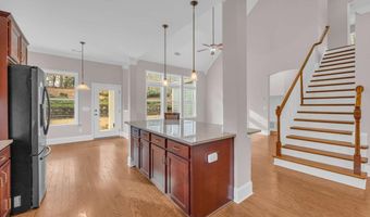 519 Huntington Dr, Ball Ground, GA 30107