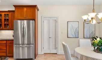 12 Amber Ln, Bedford, NH 03110