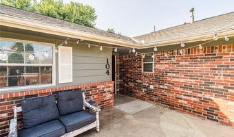 104 Caulder Dr, Chickasha, OK 73018