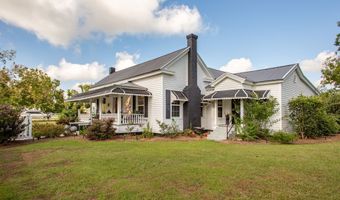 43 Graham Methodist Church Rd, Baxley, GA 31513