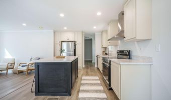 103 Bush Dr, Bonneau, SC 29431