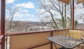 1581 N COLONIAL Ter 201-X, Arlington, VA 22209