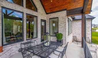 7400 Northwood Dr, Benton, AR 72019