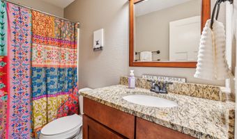 2716 53rd St, Des Moines, IA 50310
