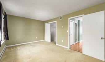 21 Pine Ct 21, Cromwell, CT 06416