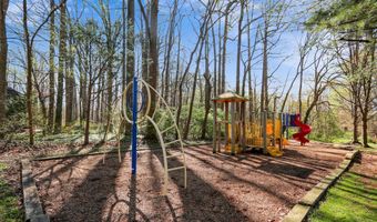 6403 TONE Dr, Bethesda, MD 20817