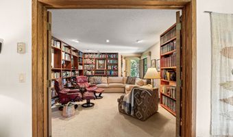 147 Golf Ter, Bigfork, MT 59911