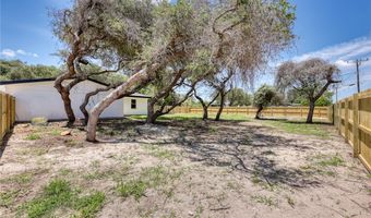 612 S 9th St, Aransas Pass, TX 78336