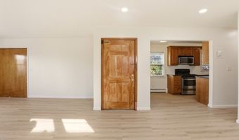 576 Avenue E 2, Bayonne, NJ 07002