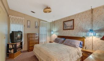 1229 Iriquois Dr, Barefoot Bay, FL 32976