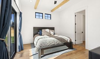 3076 NW Blodgett Way, Bend, OR 97703