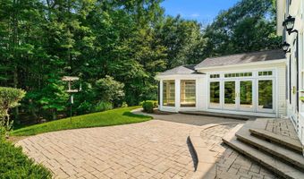 38 Rowell E Rd, Brentwood, NH 03833