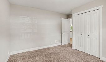 120 Depot Hill Ct, Allegan, MI 49010