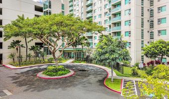3009 Ala Makahala Pl 102, Honolulu, HI 96818