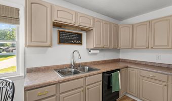 1264 M-40 St S, Allegan, MI 49010