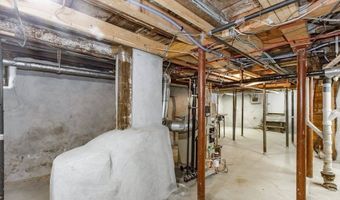 10 Elm Ct, Andover, MA 01810