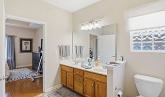 921 Hildebrand Dr, Indianapolis, IN 46217