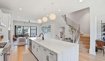 7027 ARTESA Ln, Bethesda, MD 20817