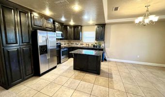 512 Almond Tree Ln, Clovis, NM 88101