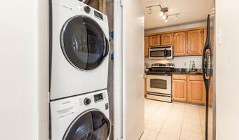 12051 GATEWATER Dr, Potomac, MD 20854