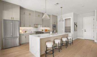 1326 W NEW HAMPSHIRE St, Orlando, FL 32804