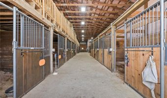 260 Mountain Trail Ln, Acme, PA 15610