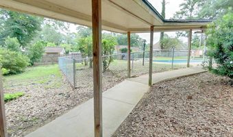 1402 Pineland Dr, Bainbridge, GA 39819