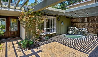 6587 E VIA ARBOLES, Anaheim, CA 92807
