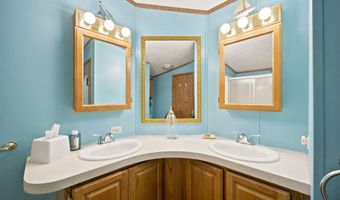 37 Circle Dr, Belmont, NH 03220