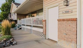 908 35th St, Cody, WY 82414