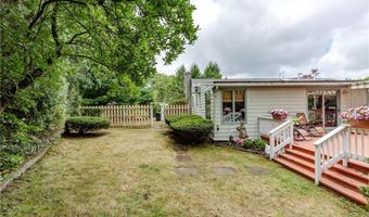 1 Polly Dr, North Providence, RI 02911